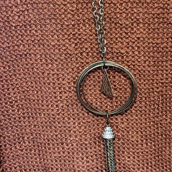 Necklace - Picture 5 of 6